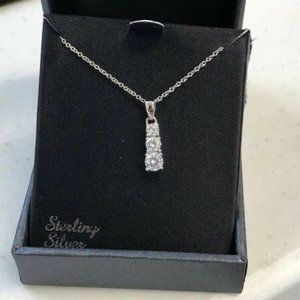 DiamonLuxe S. Silver 1 1/4 Carat T.W. necklace $100 NWOT 18"